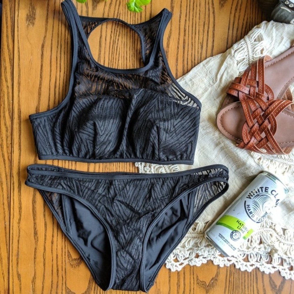 Victoria's Secret | High Neck Lace Bikini